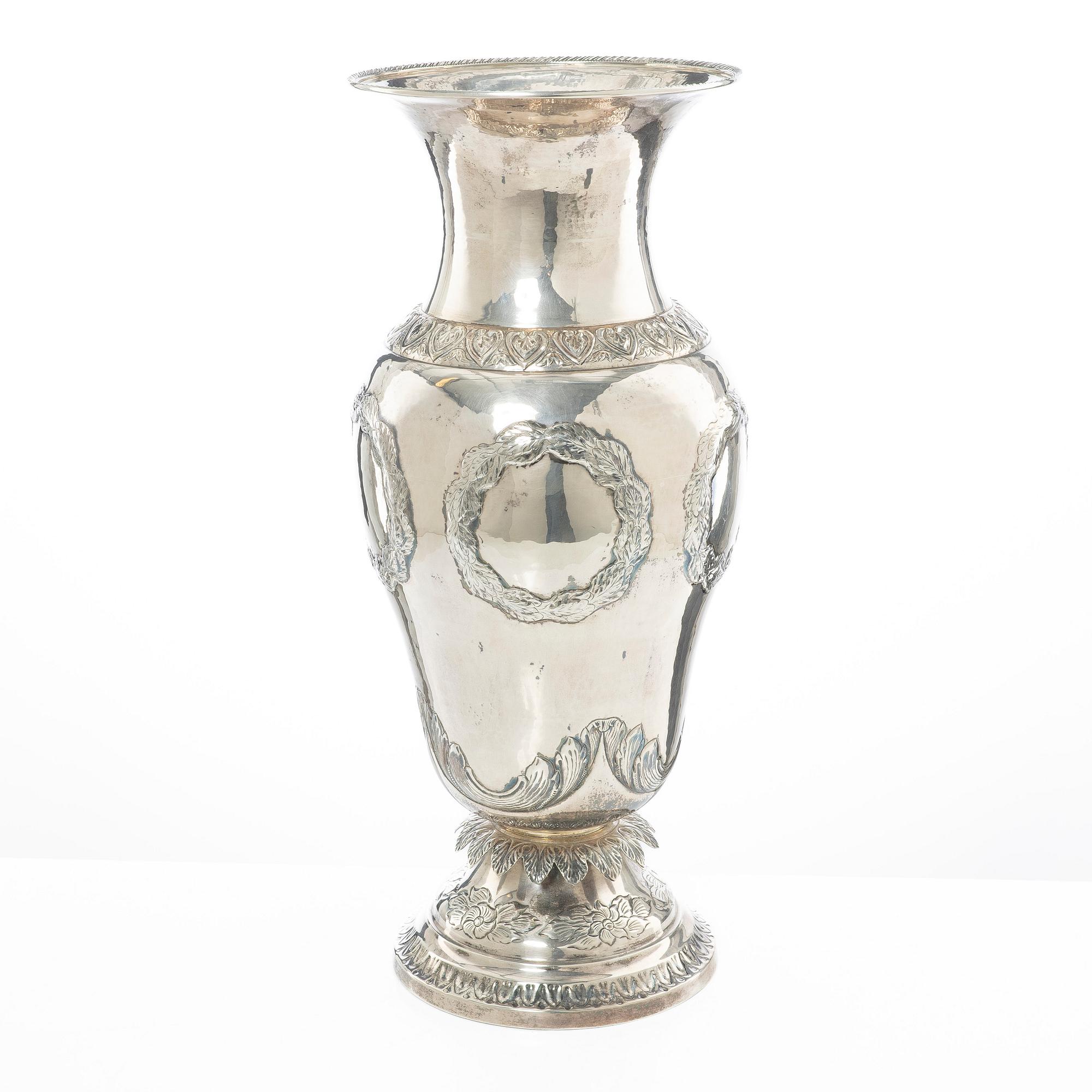 Lale Silverware & Co Ltd, a large sterling silver vase, Istanbul, Turkey 20th century.