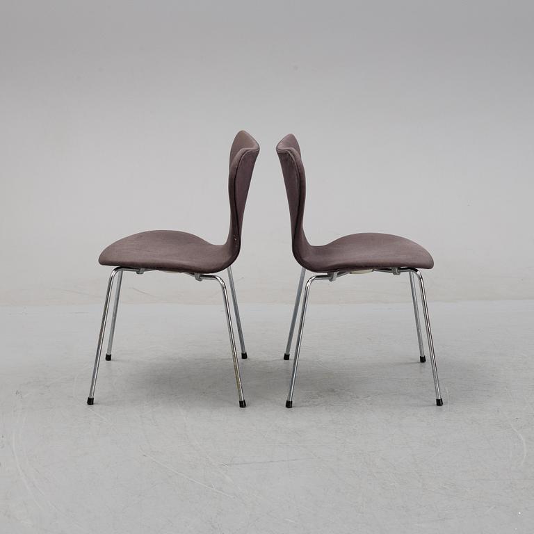 Arne Jacobsen, stolar, 10st, "Sjuan", Fritz Hansen, 1980.