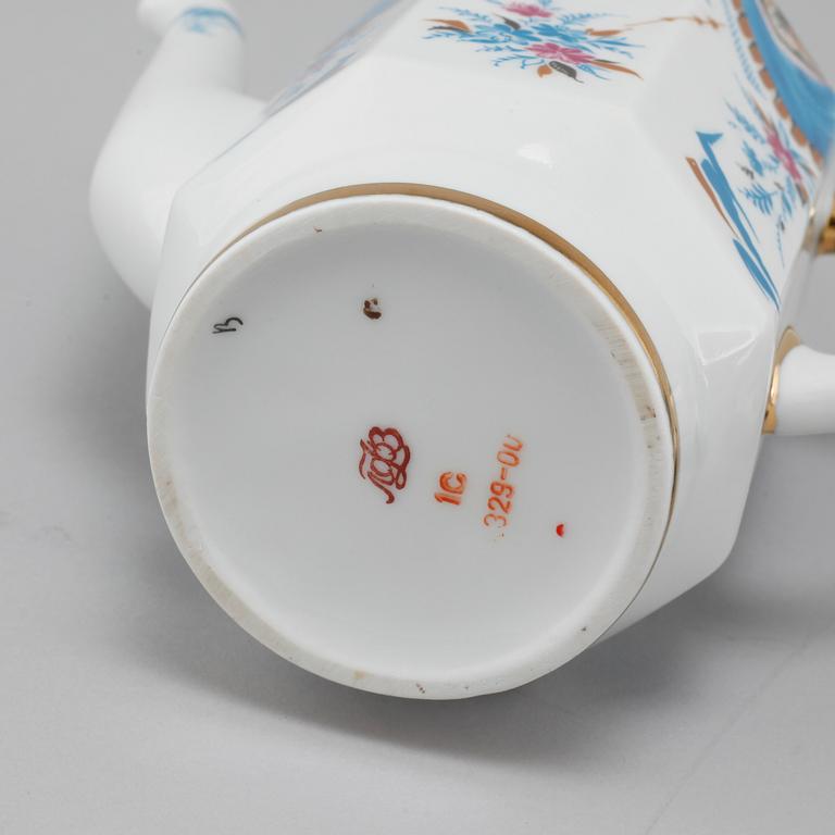 17 pcs tableware by Lomonosov, second half of the 20th century.