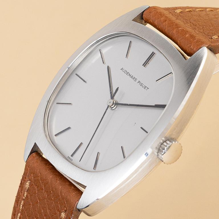 Audemars Piguet, "Tonneau", "Steel Case", ca 1973.
