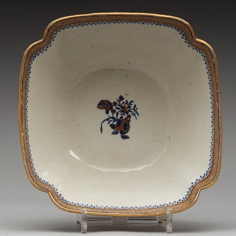 SKÅL, kompaniporslin. Qingdynastin, Jiaqing (1796-1820).