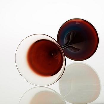 A Nils Landberg glass goblet, Orrefors.