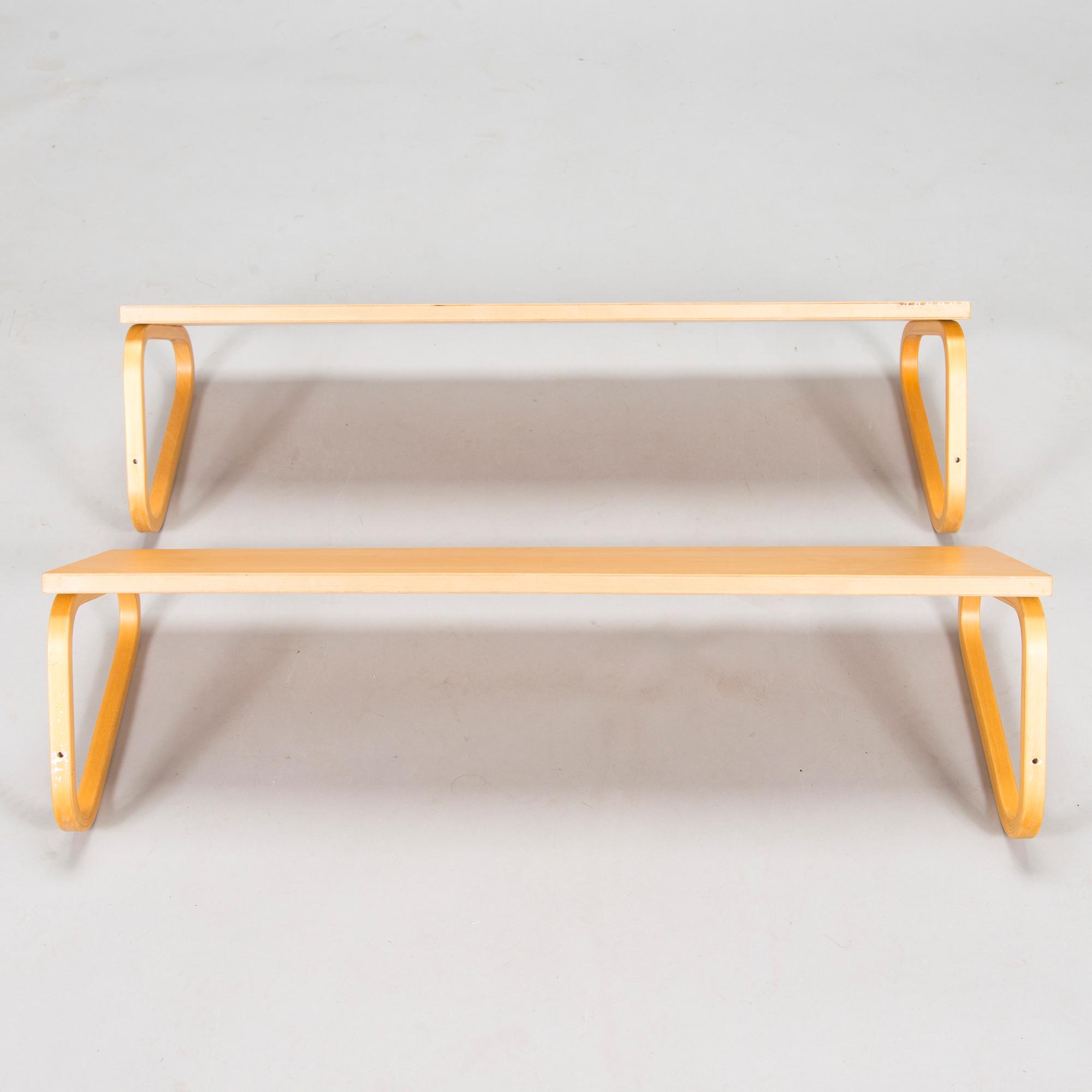Alvar Aalto, a pair of '112B' shelves, Artek, late 20th century.