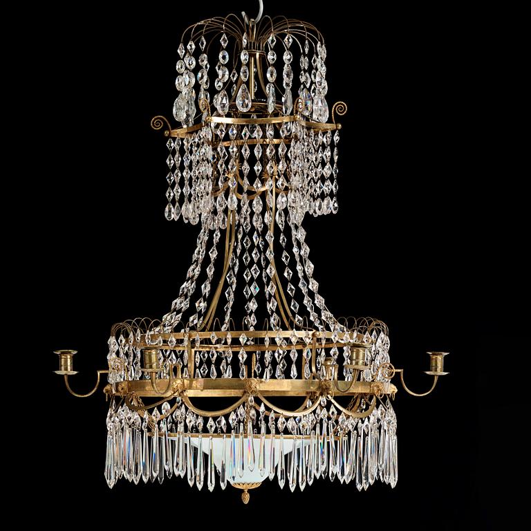 A late Gustavian early 19th Century seven-light chandelier.