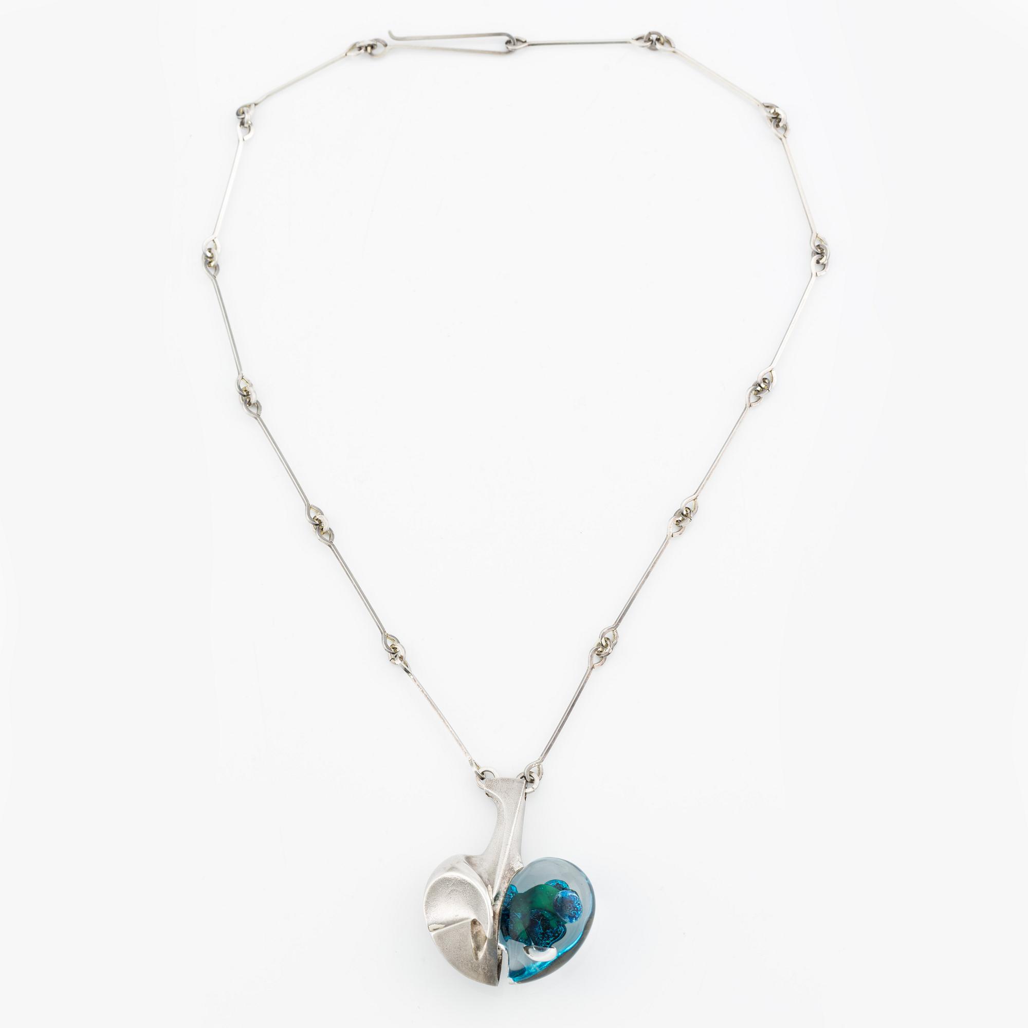 Björn Weckström, collier, "Rymdäpple",  sterlingsilver och akryl. Lapponia 1976.