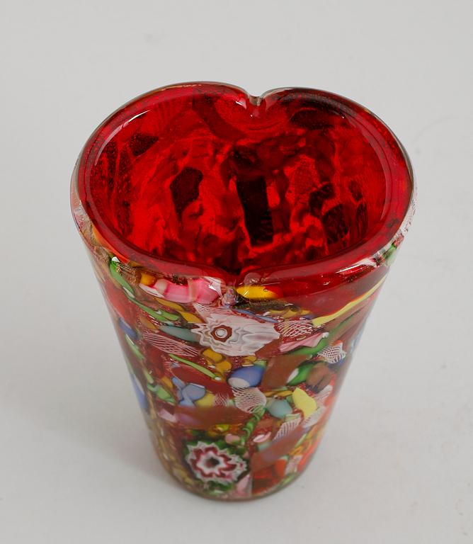 VAS, glas, sannolikt Italien, 1900-talets mitt.