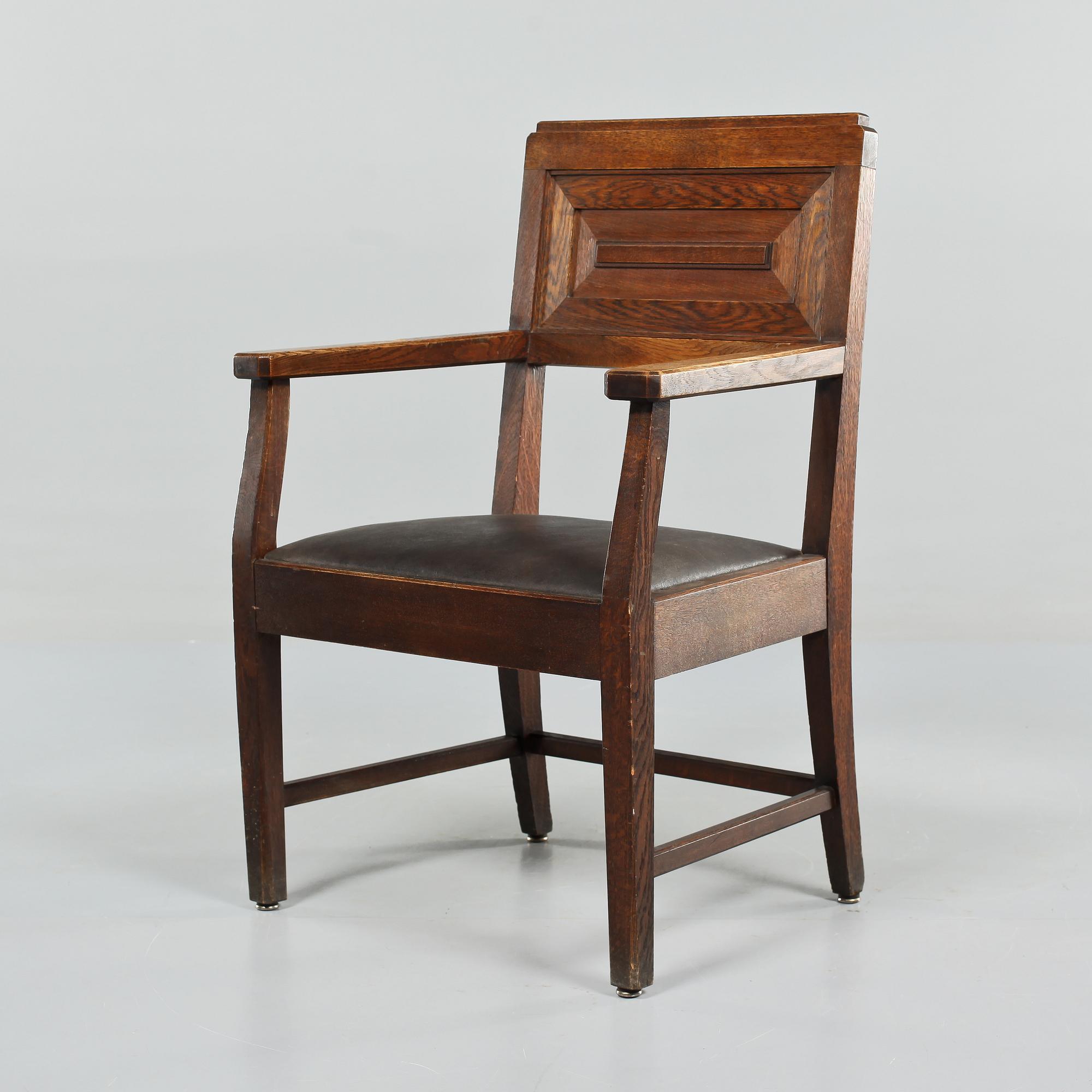 KARMSTOLAR, 4 st, 1900-talets första kvartal.
