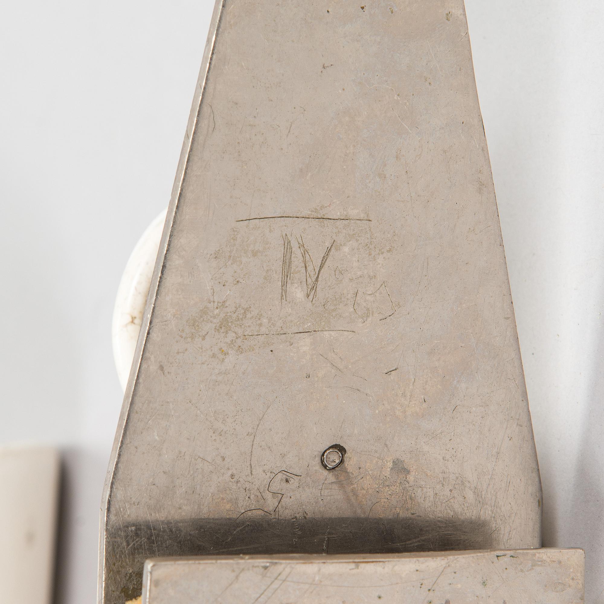 Alvar Aalto, pöytävalaisinpari/ lukuvalaisinpari, malli 5267 Taito 1933.