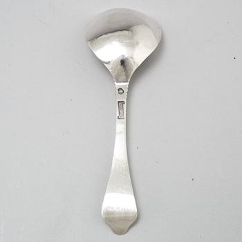 Lars Löfgren, BRÄNNVINSSKÅL, silver,  Hudiksvall (1797-1853) samt Johan Wickman, SKED, silver, Hudiksvall (1750-55).