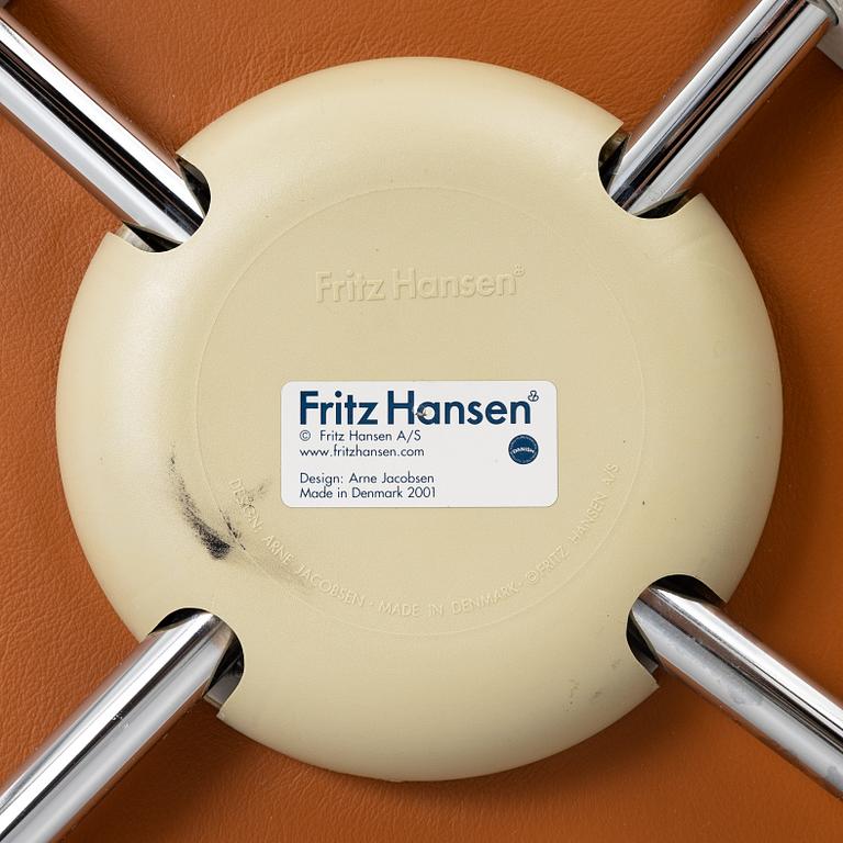 Arne Jacobsen, A set of six chairs, “Grand Prix”, Fritz Hansen.
