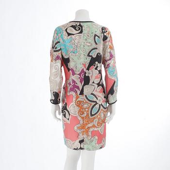 ETRO, a silk multi colored patterned dress / tunic. Size 44.