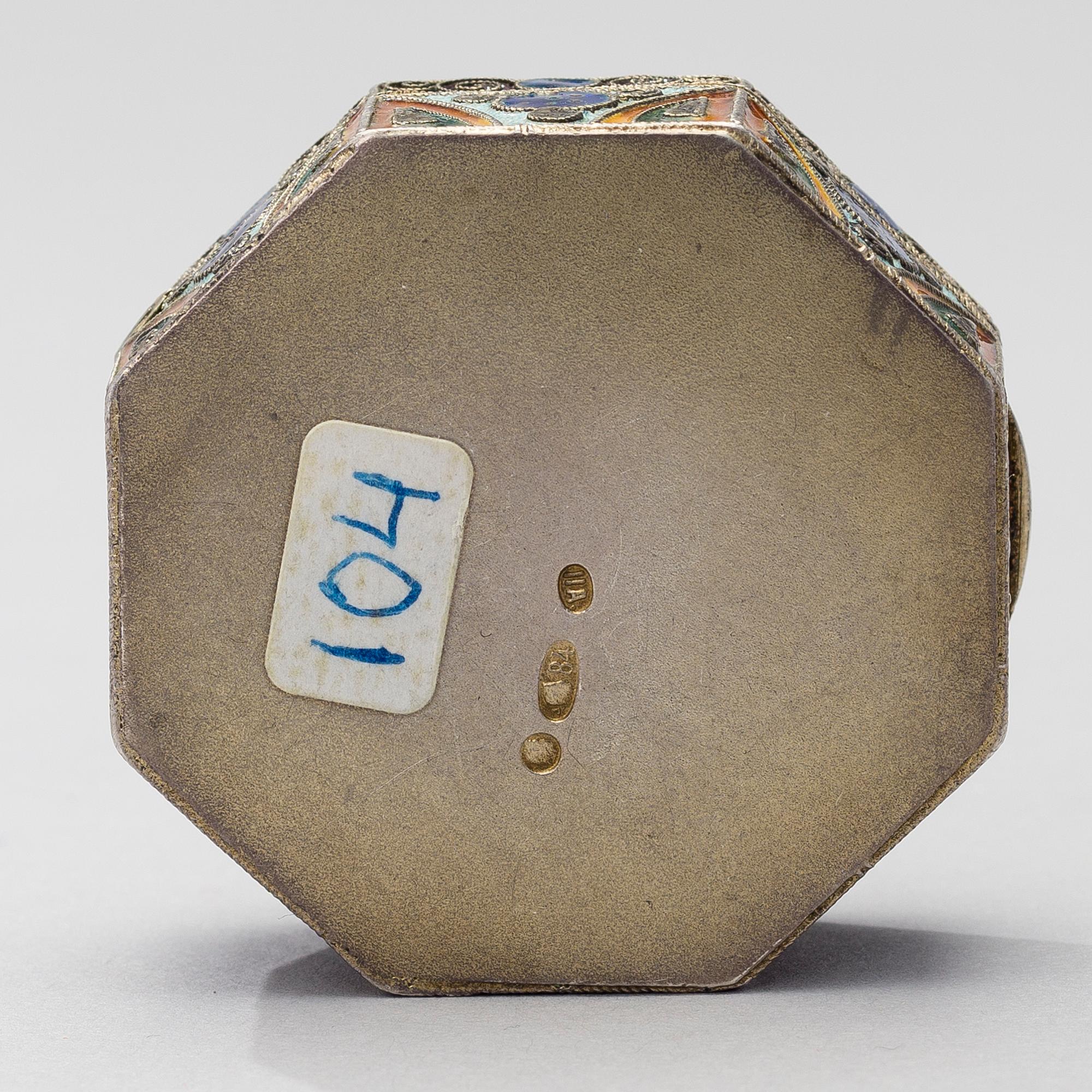 RASIA, hopeaa ja emalia, Moskova noin 1908-17, Yhdestoista artelli.