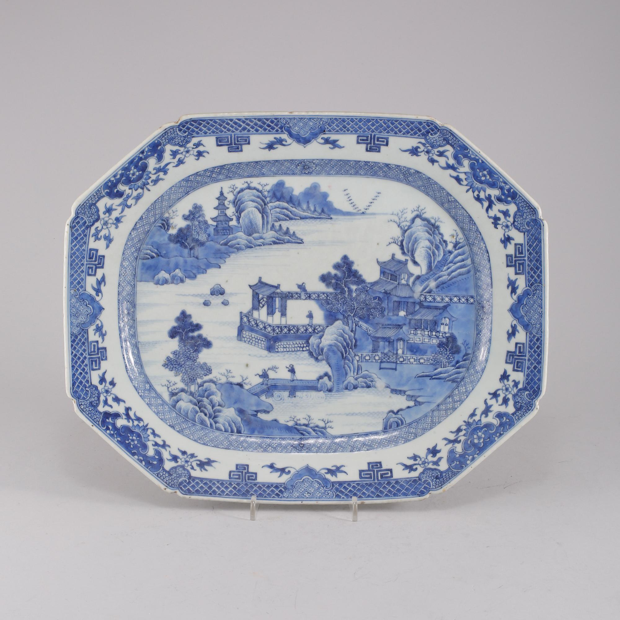STEKFAT, porslin, Kina, 1700-tal.