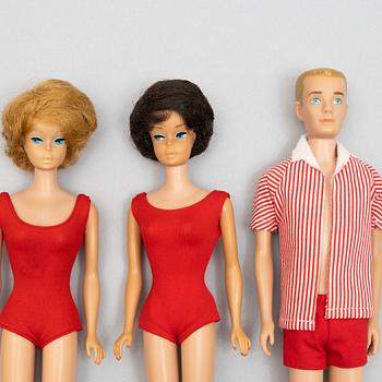 Barbiedockor, 5 st, bl a "Barbie Swirl Ponytail", "Skipper" & "Barbie Bubble cut", Mattel, 1960-tal.