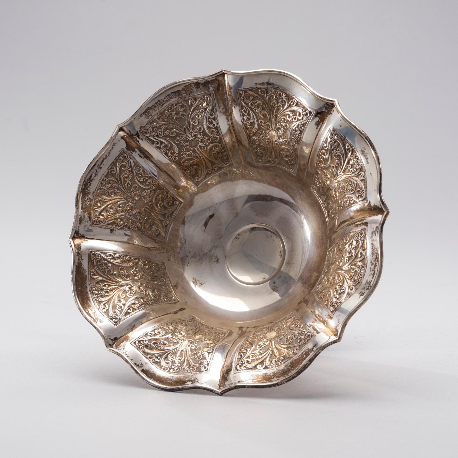 SKÅL, silver, Kultakeskus Oy, Tavastehus 1928. Vikt ca 362 g.