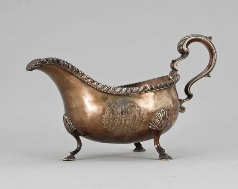 SÅSKANNA, silver, England, London 1763-64. Totalvikt 315.