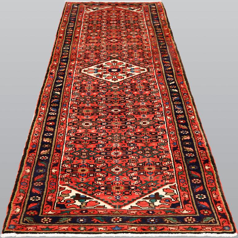 Gallerimatta, Hosenabad, ca 300 x 82 cm.