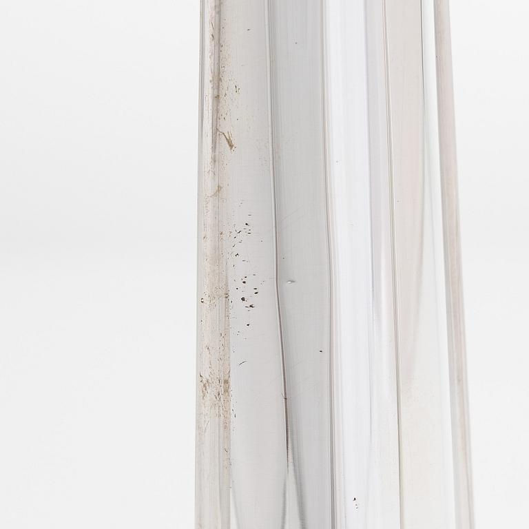 Tapio Wirkkala, Two sterling silver vases, 'TW 36', Kultakeskus Hämeenlinna, 1959.