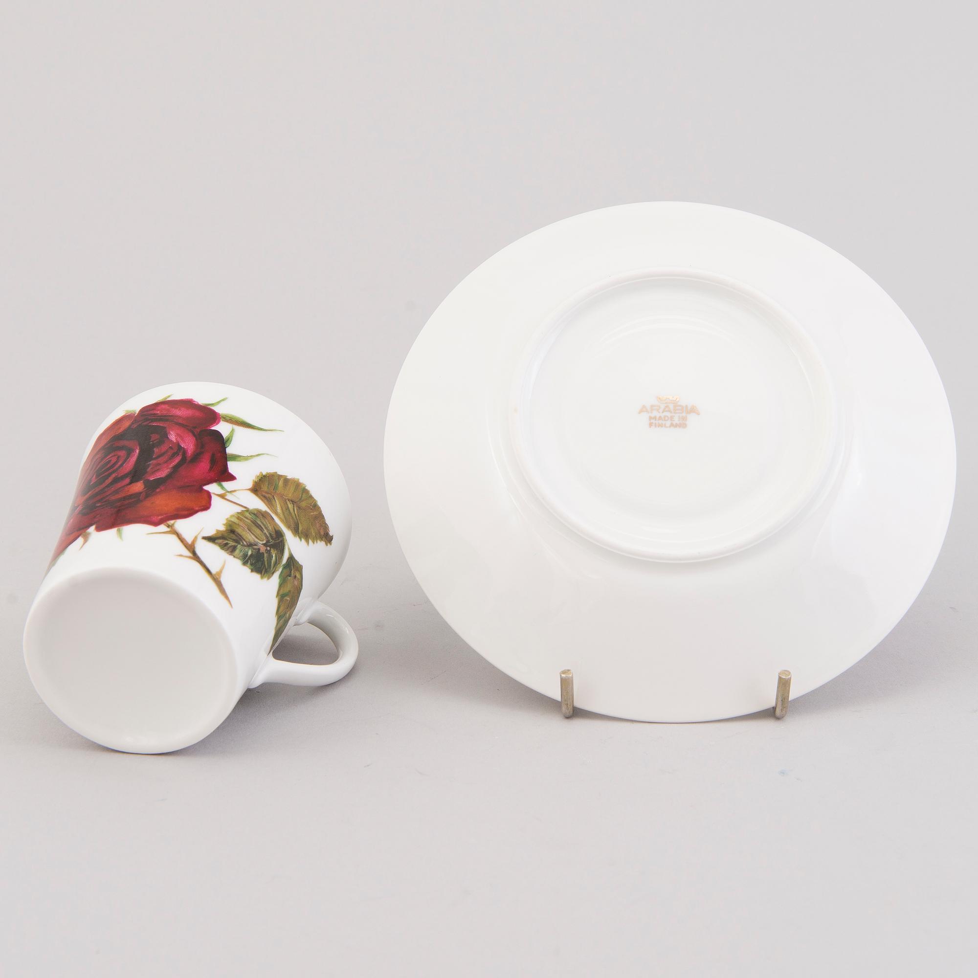 A 22(+1)-piece porcelain coffee set,  "Ruusu" (Rose), Anneli Qveflander & Ulla Procopé. In produktion 1957-1969.