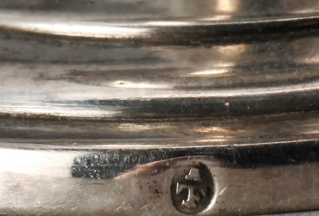 SKÅL PÅ FOT, silver, empire, Wien 1817. Vikt 110 gram.