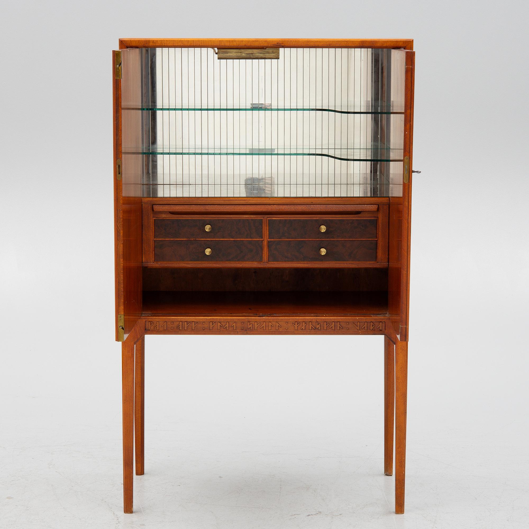 Ulla Fogelklou-Skogh, barskåp, Bodafors, 1900-talets första hälft.