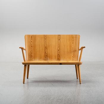 GÖRAN MALMVALL, a pinewood sofa, Svensk fur, second half of the 20th century.