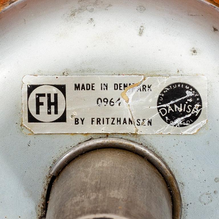 ARNE JACOBSEN, kontorsstol, "Sjuan", Fritz Hansen, Danmark, 1960-tal.