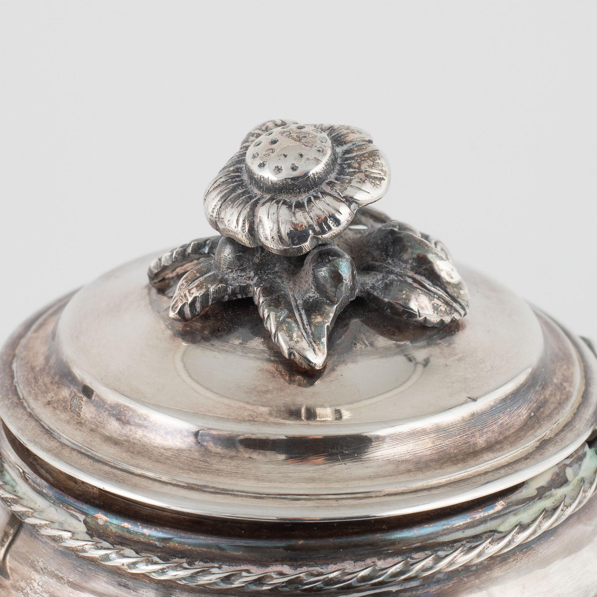 Eric Råström, kaffekanna, silver, sengustaviansk stil, Råströms Silver- O Nysilverfabrik, Stockholm, 1963.