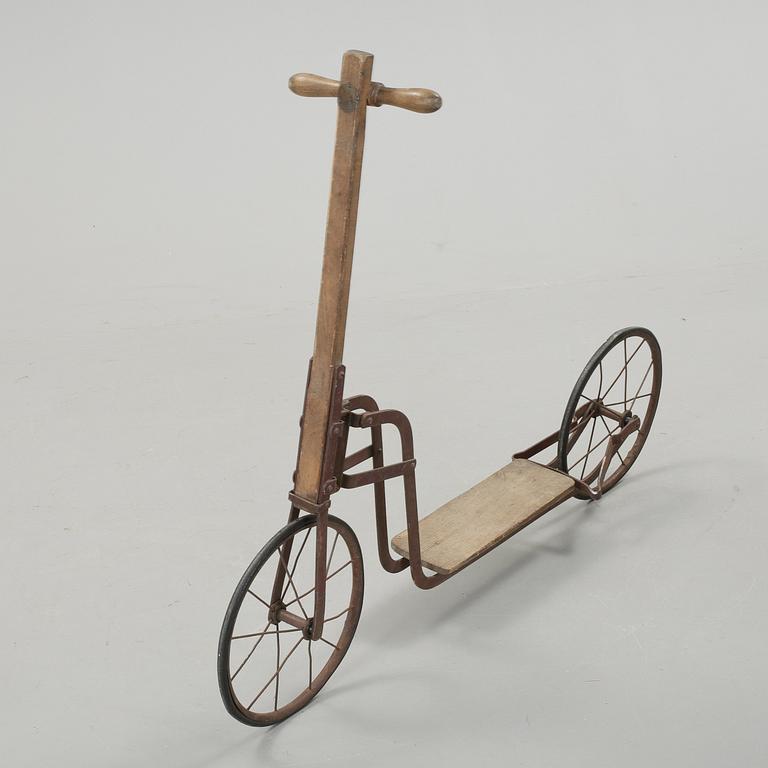 SPARKCYKEL, Nordiska kompaniet, 1900-talets första hälft.