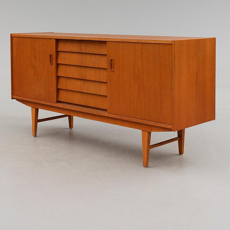 SIDEBOARD, 1900-talets andra hälft.