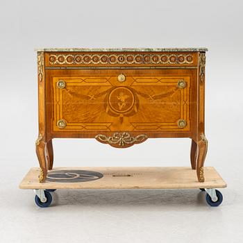 Byrå, gustaviansk stil, 1900-talets mitt.