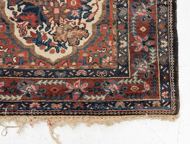 An Northwest Persian rug, c. 203 x 140 cm.