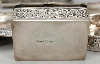 PARTI SILVER, 8 delar, silver, bl a ett skrin i sterling silver från Mexico. 1900-tal. Vikt ca 890 gram.