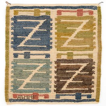 Märta Måås-Fjetterström, a textile, "Z.", flat weave, ca 29 x 27 cm, signerad AB MMF.