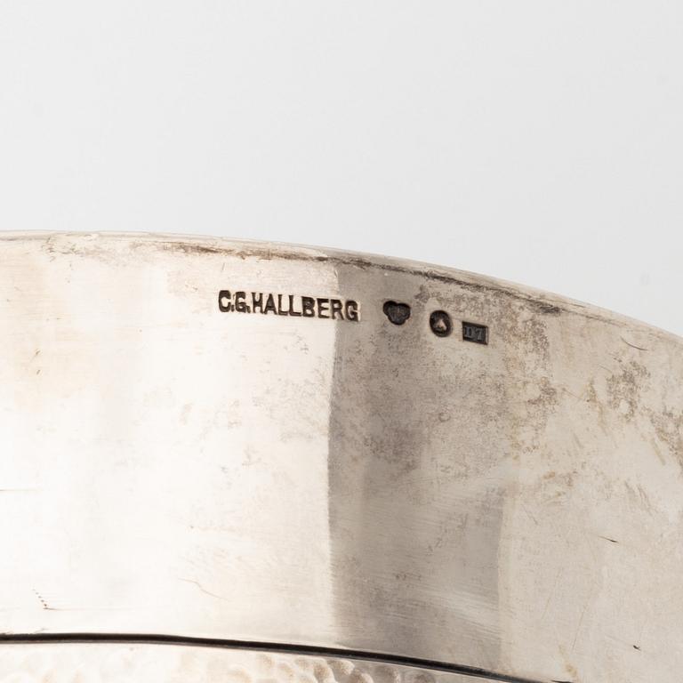 Bägare, silver, CG Hallberg, Stockholm, 1906.