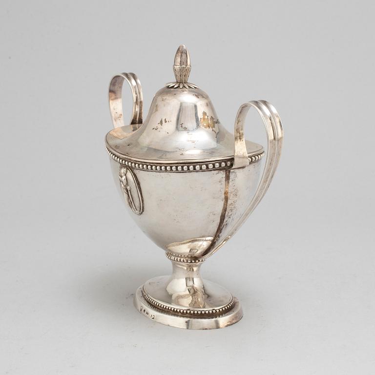 A late Gustavian silver sugar-bowl and cover, mark of PETTER JOHAN ZETTERLING, Linköping 1797.