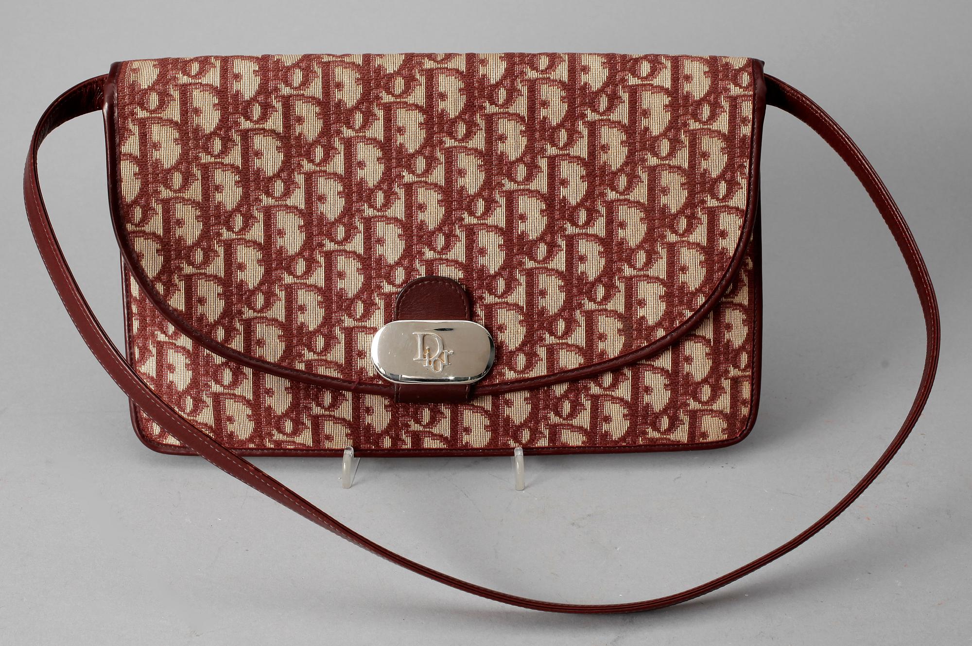 HANDVÄSKA samt PORTMONNÄ, Christian Dior.