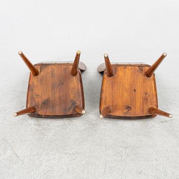 Göran Malmvall, stolar, ett par, modell "510" ur serien "Svensk Fur", Karl Andersson & Söner, Huskvarna, 1950-tal.