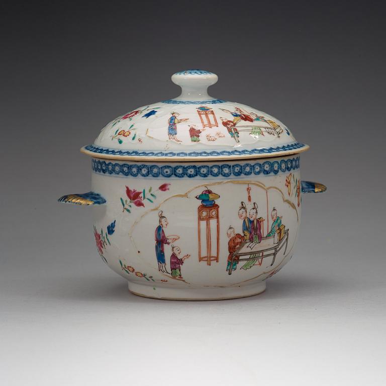 A famille rose tureen with cover, Qing dynasty, Qianlong (1736-95).