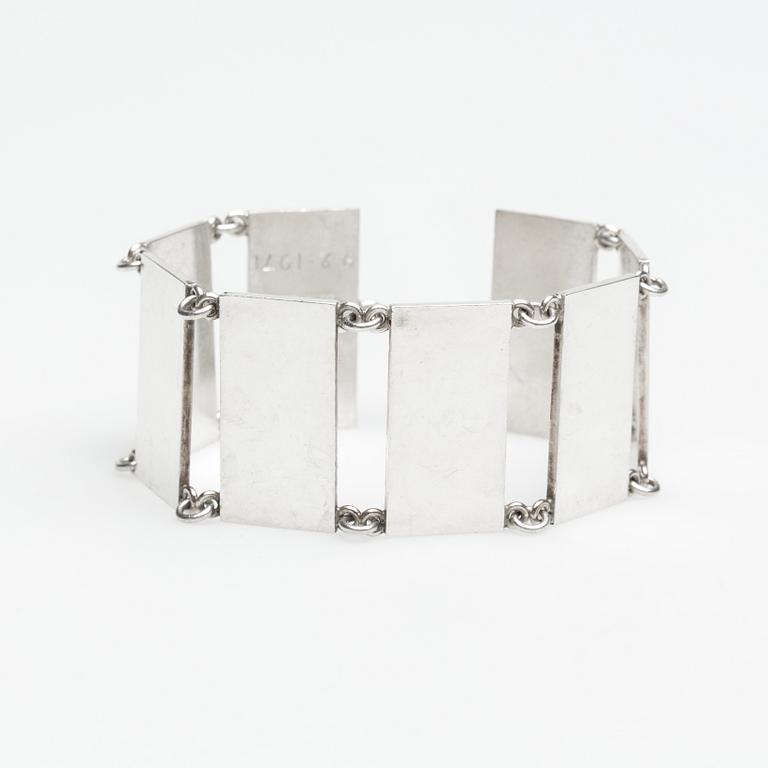 ARMBAND, Wiwen Nilsson, Lund, 1970. Sterlingsilver.