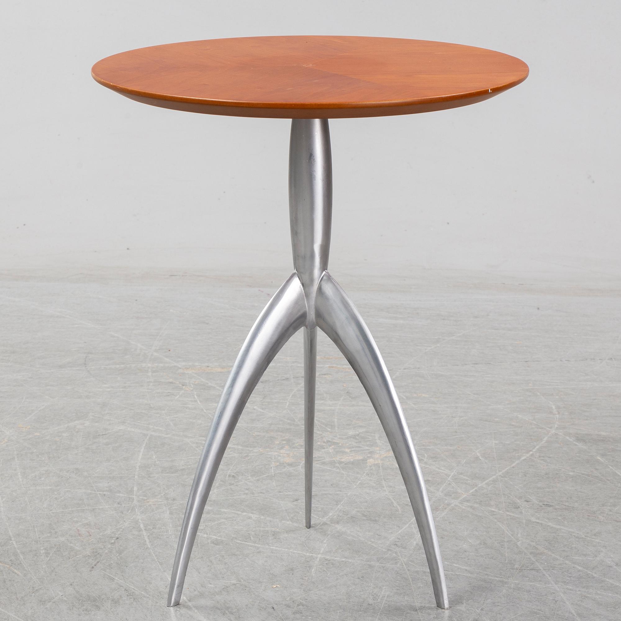 A 'Jolly' Magis table by Marc Berthier, 1990's.