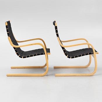 Alvar Aalto, a pair of model 406 armchairs, Artek, end of the 20th century.
