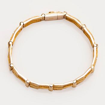 Björn Weckström, a 14K gold 'Cascade' bracelet for Lapponia 1974.