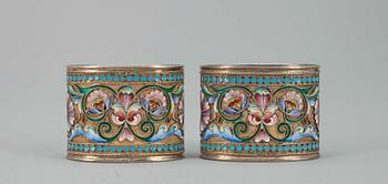 SERVETTRINGAR, 2 st, silver, Ryssland, Moskva, troligen Maria Cemenova 1908-1917.