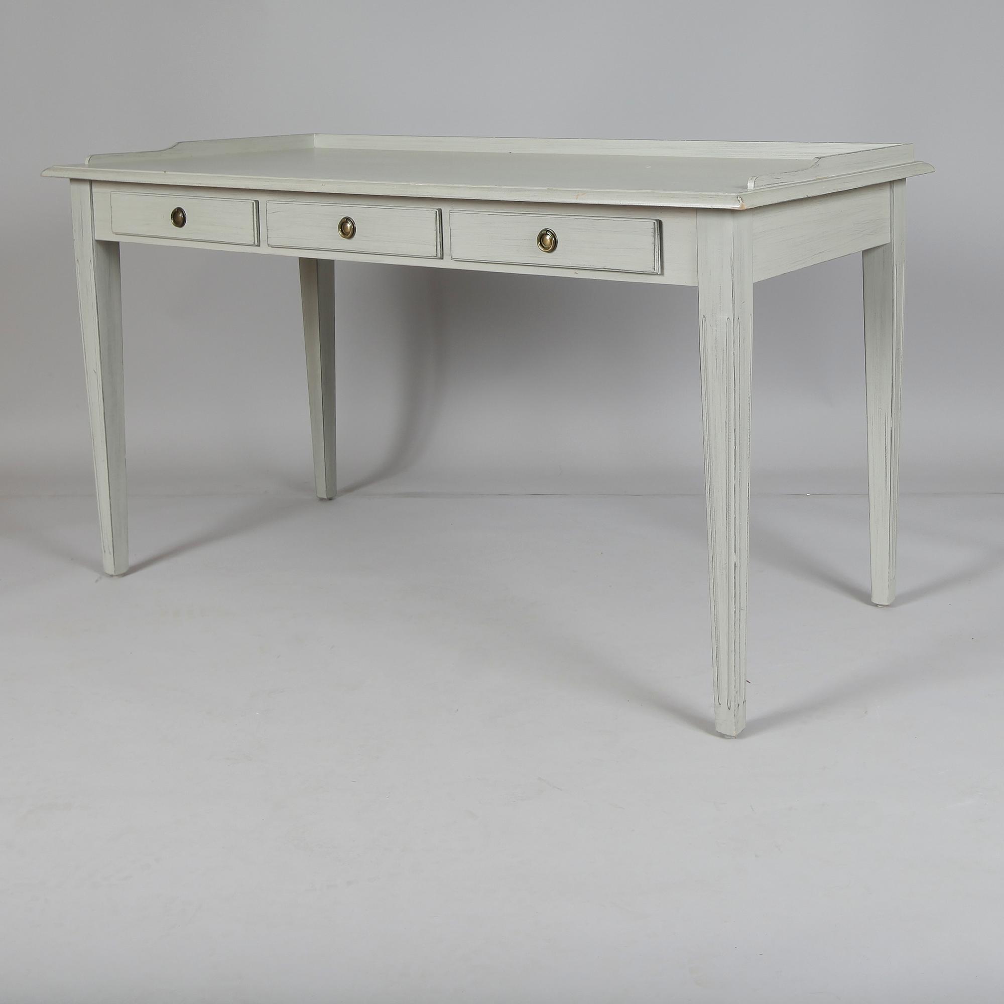 SKRIVBORD, gustaviansk stil, 1900-talets andra hälft.