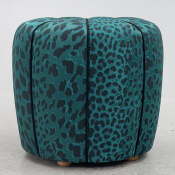 Josef Frank, stool model B 530, Svenskt Tenn 2023..