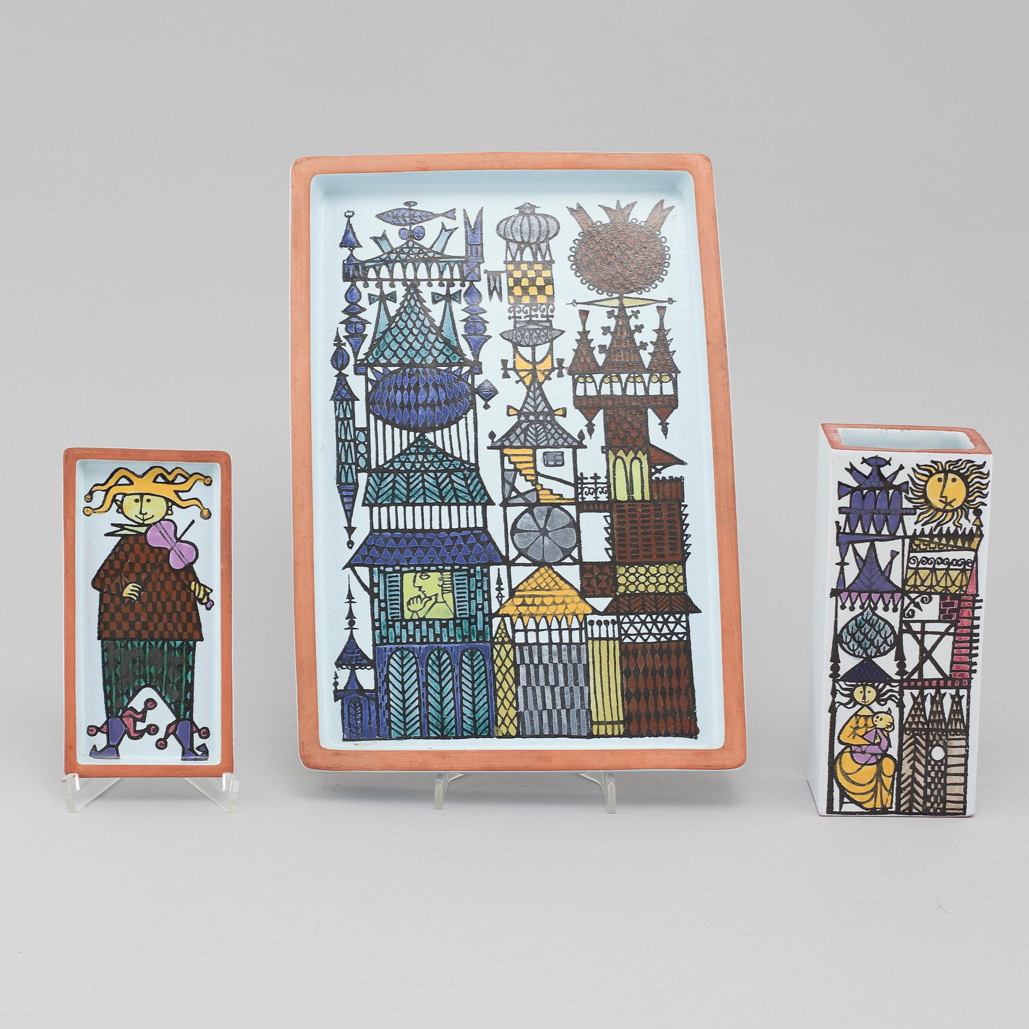 One vase and two dishes from the Karneval collection, designed by Stig Lindberg for Gustavsberg, 20th cenutry.