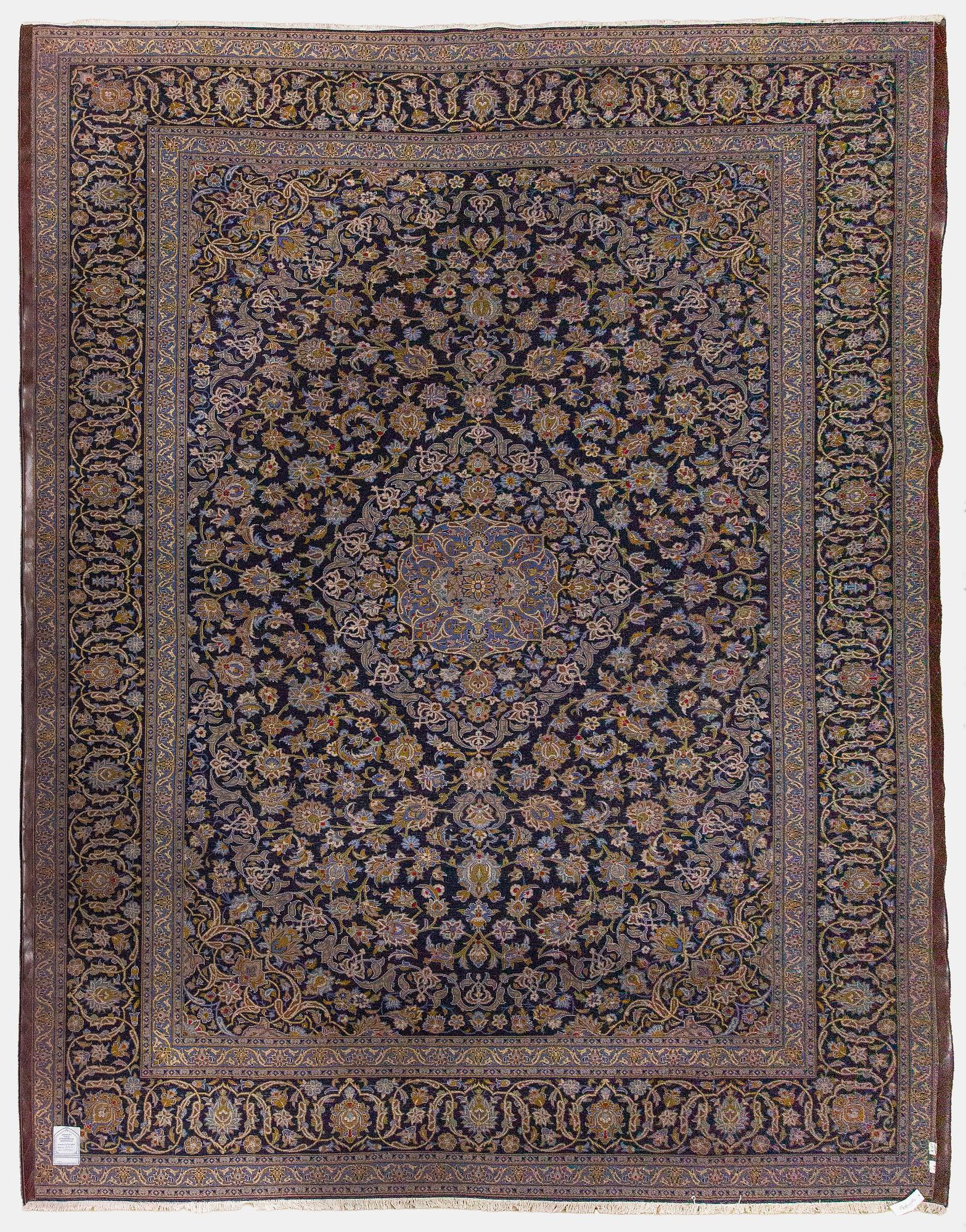 A carpet, Kashan, ca 400 x 311 cm.