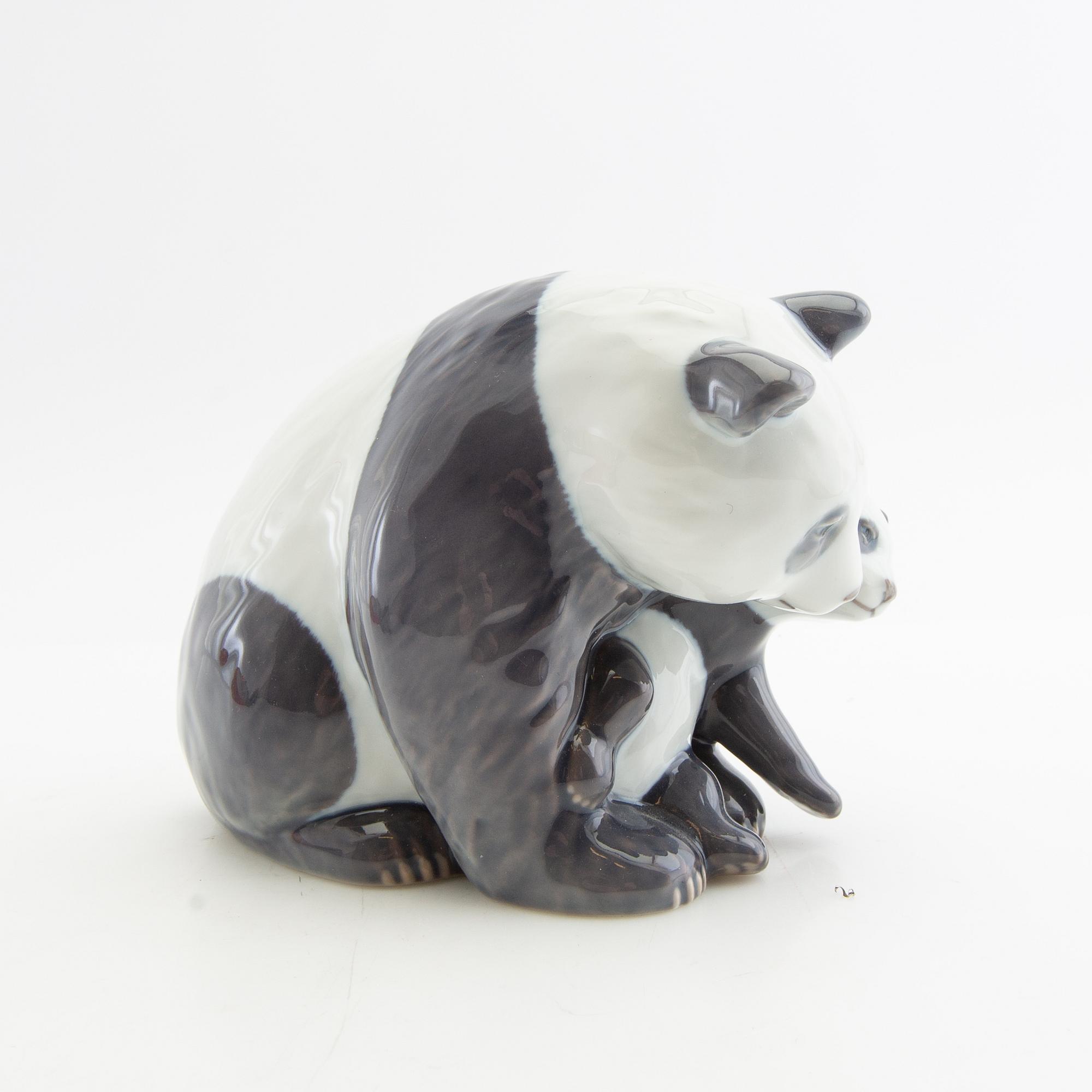 Allan Therkelsen figurin Panda med unge Royal Copenhagen Danmark porslin.