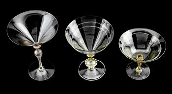 POKALGLAS, 3 st, sannolikt Murano, Italien, 1900-tal.